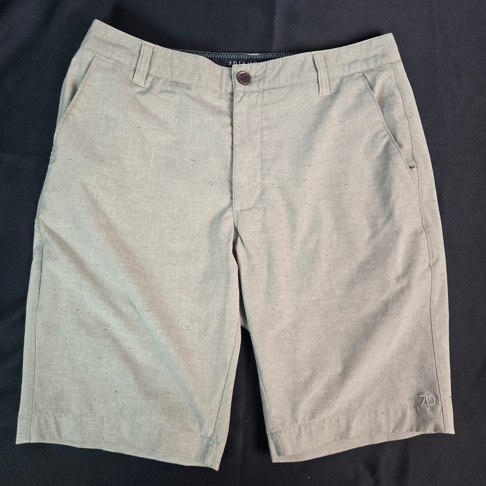 7Diamonds Performance Shorts Mens 32x10 Heathered Khaki Hybrid Golf Tan